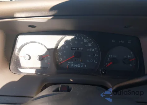 2003 Mercury Grand Marquis Gs from USA, damaged, VIN 2MEFM74W83X694804